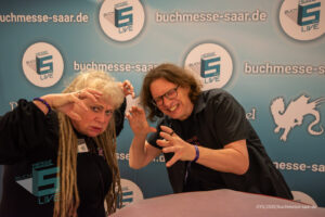 Autogrammstunde nach der Lesung von Magnus Myst LIVE beim Buchmesse Saar Festival 2026
