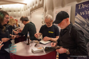 Autogrammstunde zur Live-Hörspiellesung von Geisterjäger John Sinclair mit Dietmar Wunder, Katy Karrenbauer, Martin May und Gregor Höppner