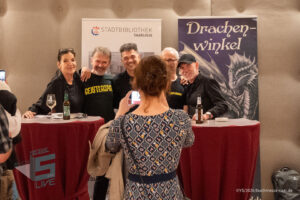 Autogrammstunde zur Live-Hörspiellesung von Geisterjäger John Sinclair mit Dietmar Wunder, Katy Karrenbauer, Martin May und Gregor Höppner