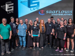 Das Buchmesse Team vor Ort in Saarlouis, 2025